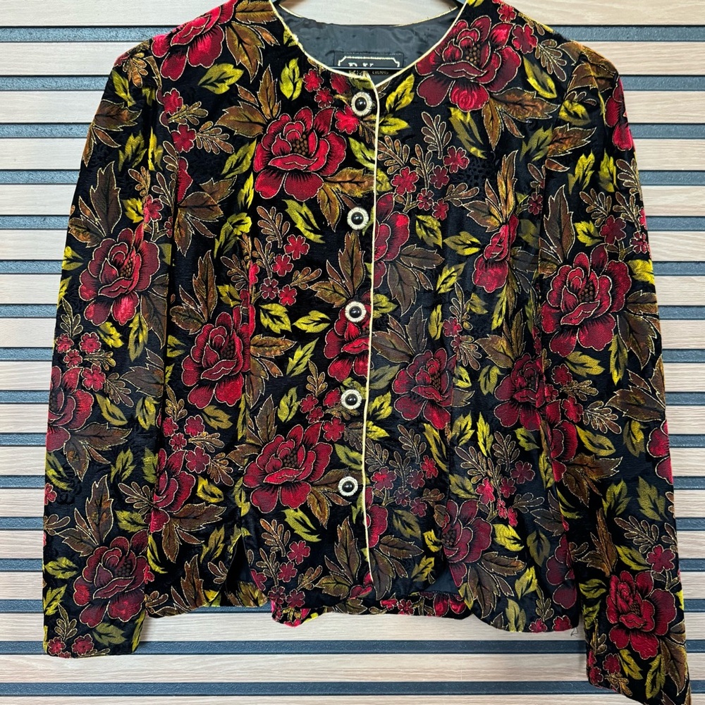 R&K Evening Velvet Jacket with Floral Accents